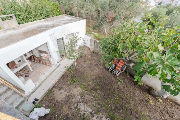 Moradia T2 para Venda em Santa Iria de Azoia, São João da Talha e Bobadela Foto 23