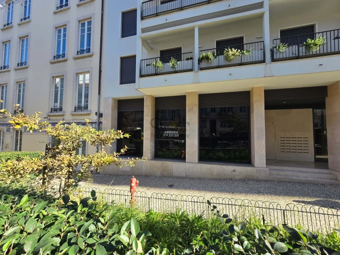 Negócio para Arrendamento em Santo António Foto 2