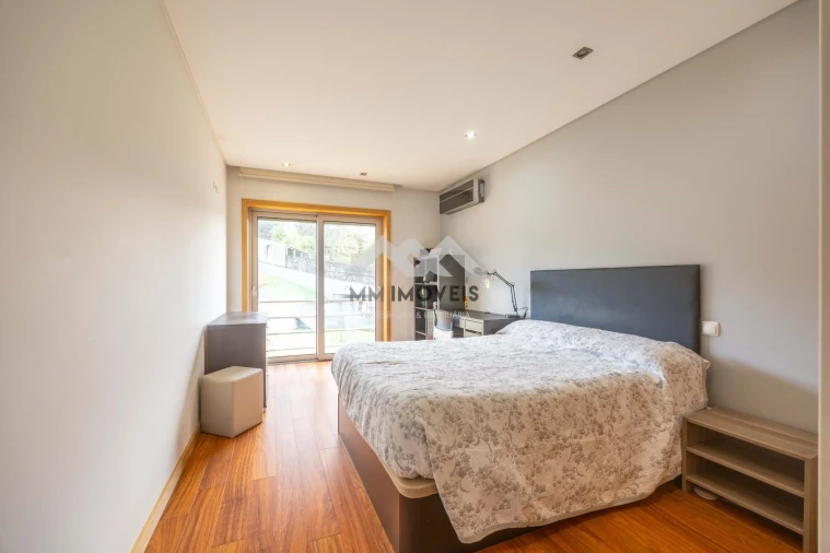 Moradia T3 para Venda em Santa Marinha e São Pedro da Afurada Foto 41