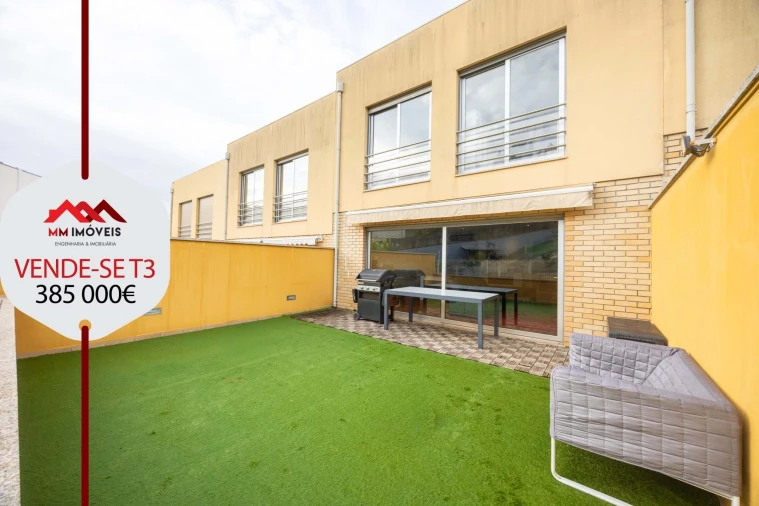 Moradia T3 para Venda em Santa Marinha e São Pedro da Afurada Foto 1