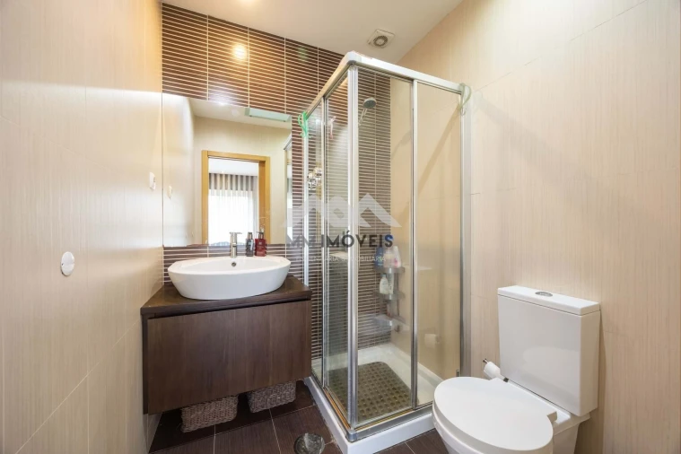 Moradia T3 para Venda em Santa Marinha e São Pedro da Afurada Foto 7