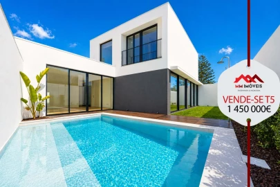 Moradia T5 para Venda em Canidelo