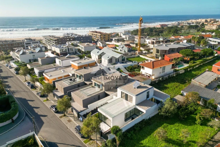 Moradia T5 para Venda em Canidelo Foto 70