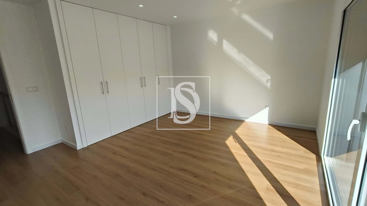 Moradia T4 para Venda em Nossa Sra de Fatima Foto 26