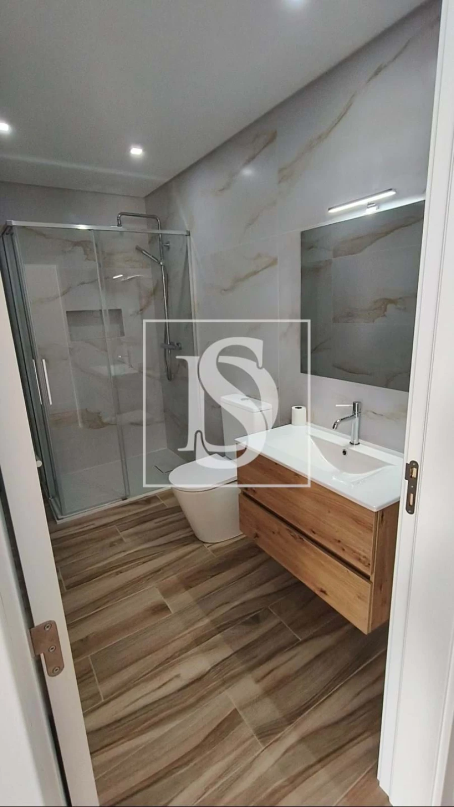 Moradia T4 para Venda em Nossa Sra de Fatima Foto 29