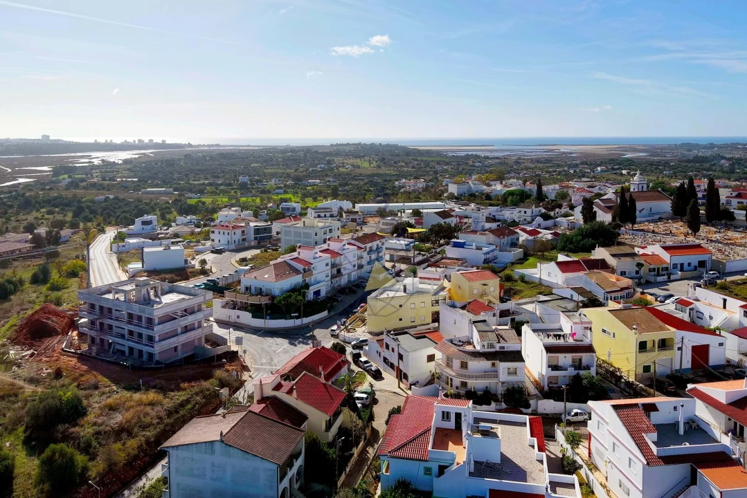 Apartamento T3 para Venda em Mexilhoeira Grande Foto 9