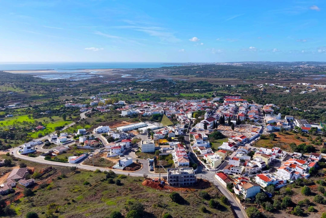 Apartamento T3 para Venda em Mexilhoeira Grande Foto 17