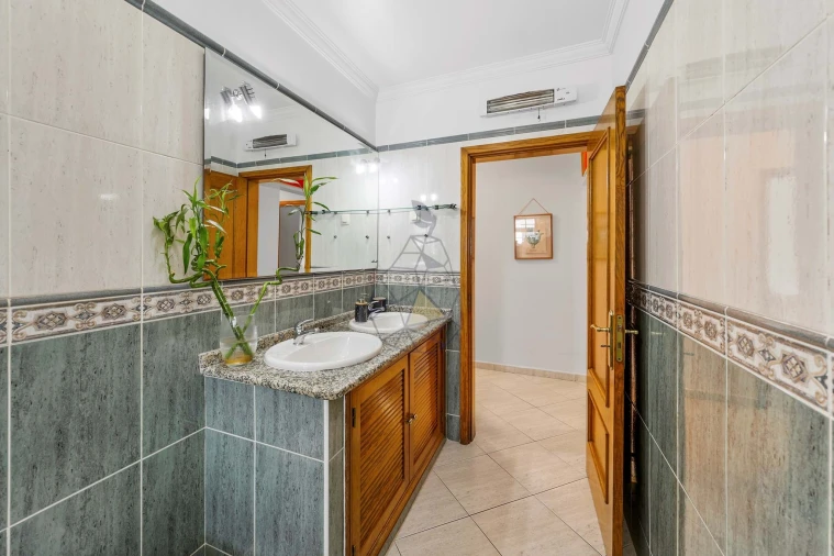 Apartamento T3 para Venda em Albufeira e Olhos de Água Foto 24