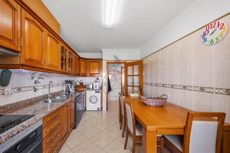 Apartamento T3 para Venda em Albufeira e Olhos de Água Foto 15