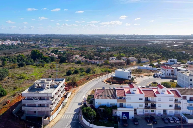 Apartamento T3 para Venda em Mexilhoeira Grande Foto 11