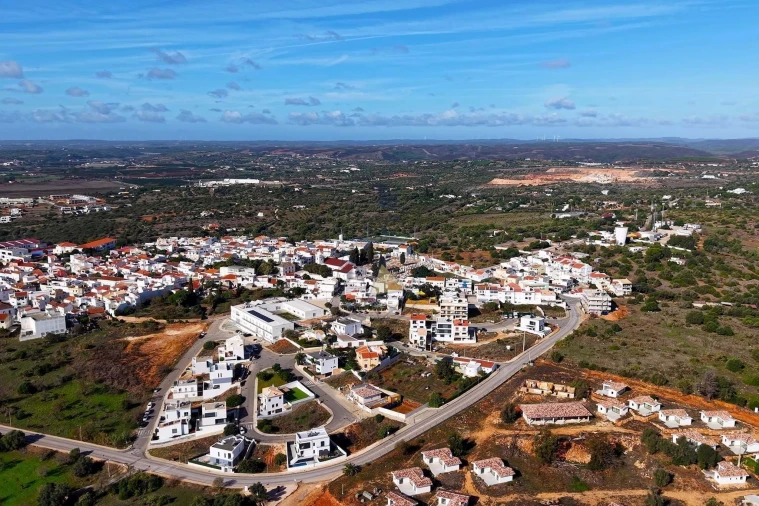 Apartamento T3 para Venda em Mexilhoeira Grande Foto 17