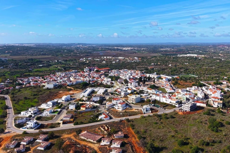 Apartamento T3 para Venda em Mexilhoeira Grande Foto 15