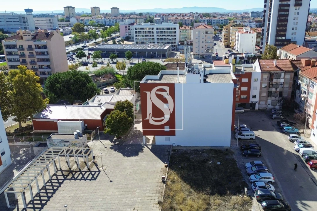 Garagem para Venda em Alto do Seixalinho, Santo André e Verderena Foto 9