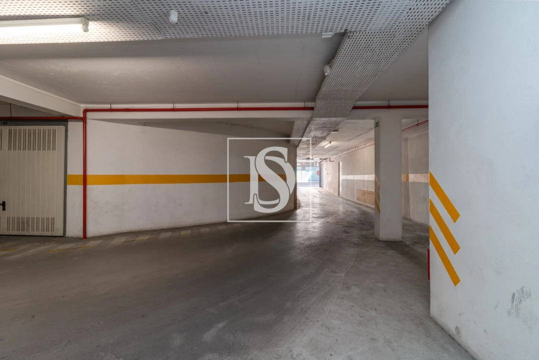 Garagem para Venda em Alto do Seixalinho, Santo André e Verderena Foto 3