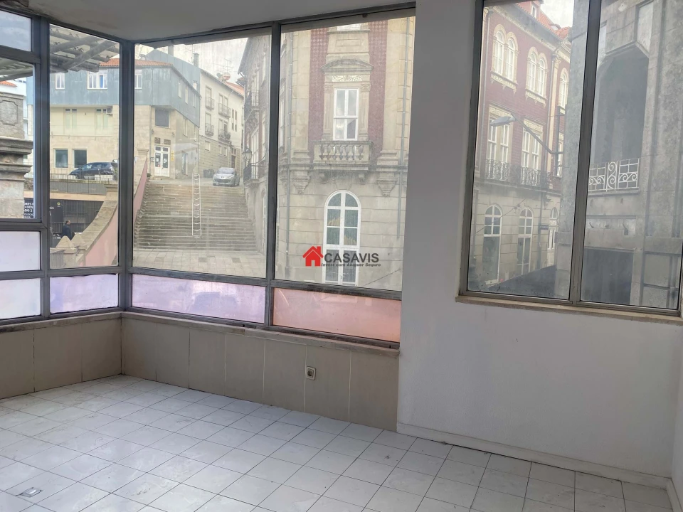 Negócio para Arrendamento em Viseu Foto 2