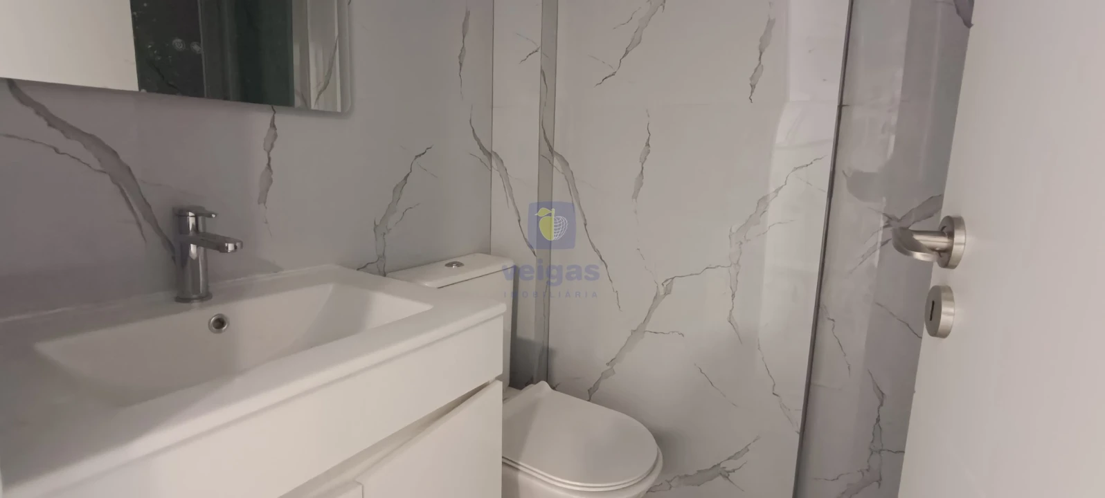 Apartamento T2 para Venda em Benfica Foto 14