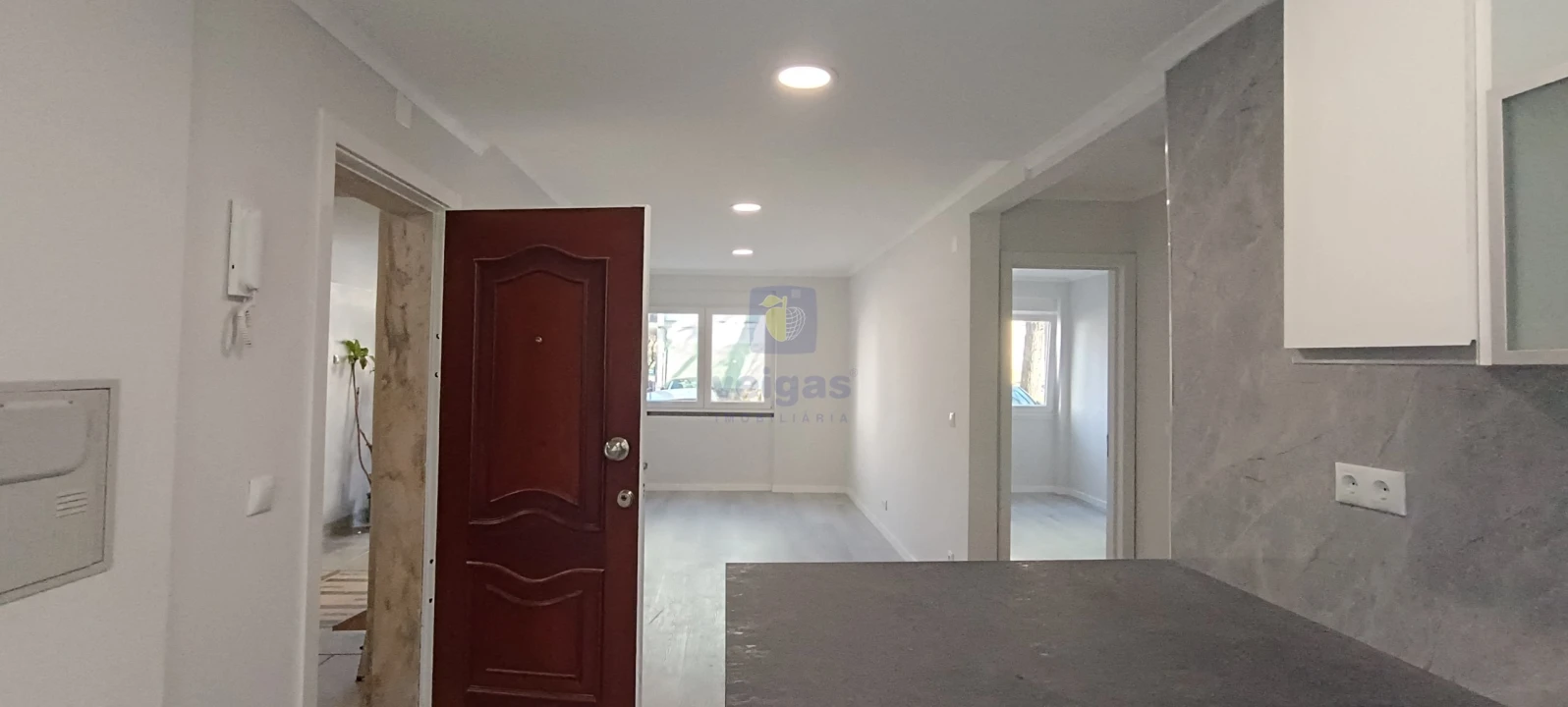 Apartamento T2 para Venda em Benfica Foto 26