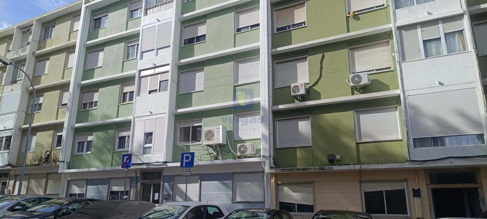 Apartamento T2 para Venda em Benfica Foto 1