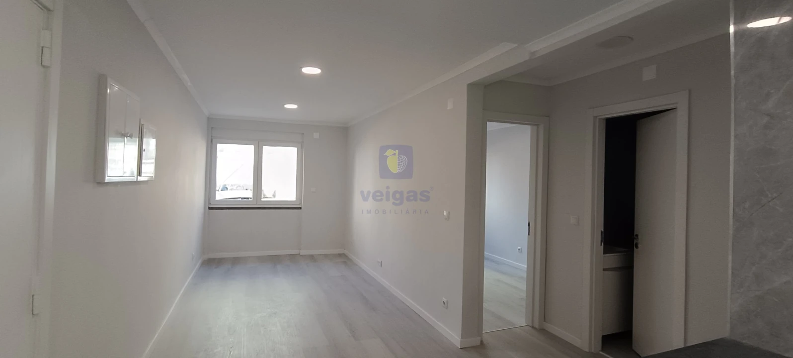 Apartamento T2 para Venda em Benfica Foto 4