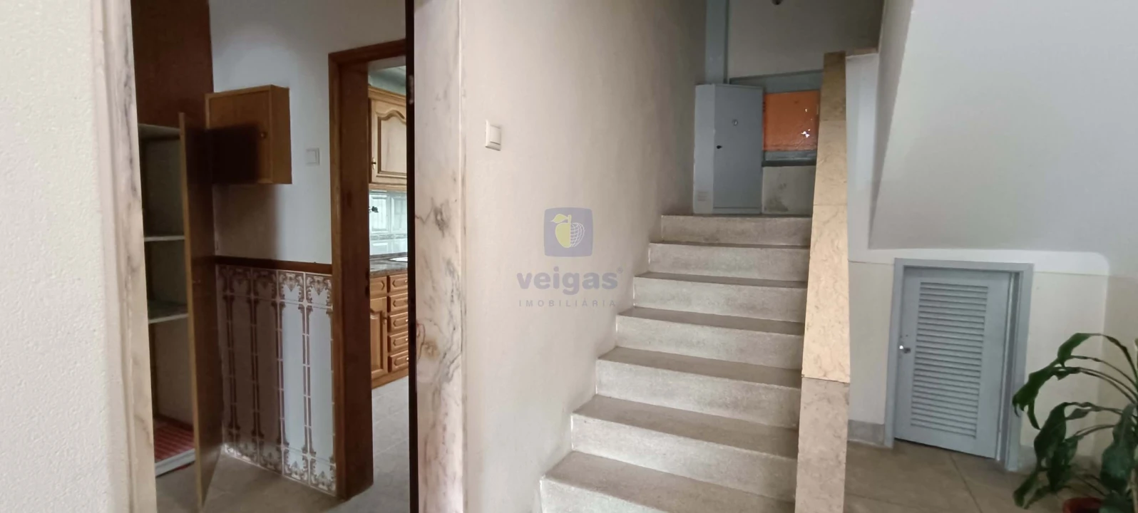 Apartamento T2 para Venda em Benfica Foto 3