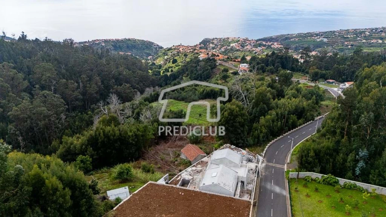 Moradia T2 para Venda em Calheta Foto 26