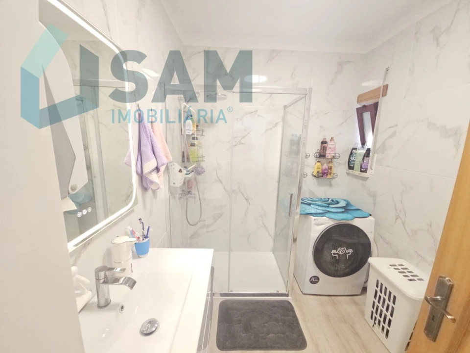 Apartamento T2 para Venda em Santa Maria, São Pedro e Matacães Foto 16