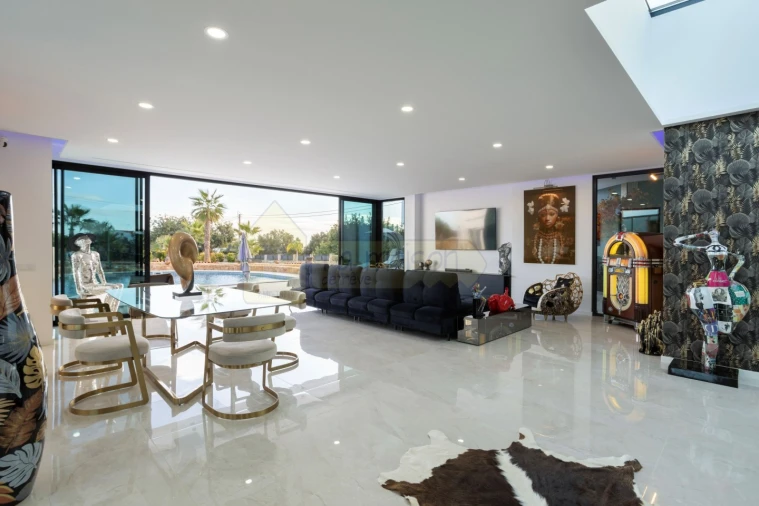 Moradia T4 para Venda em Conceição e Estoi Foto 10