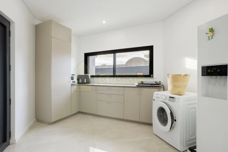 Moradia T4 para Venda em Conceição e Estoi Foto 22