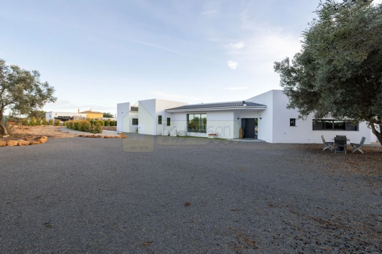 Moradia T4 para Venda em Conceição e Estoi Foto 55