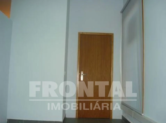 Loja para Venda em Nogueira e Silva Escura Foto 10