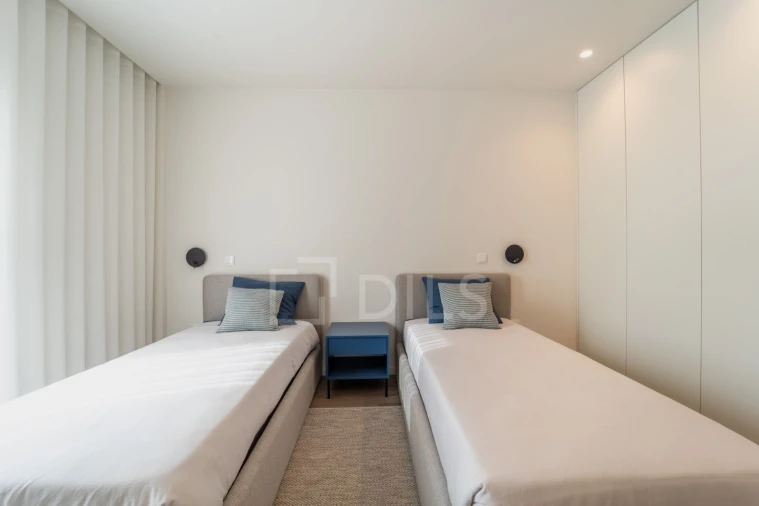 Apartamento T1 para Venda em Azurem Foto 3