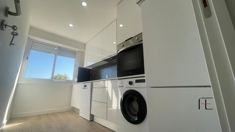 Apartamento T3 para Venda em Águas Livres Foto 1