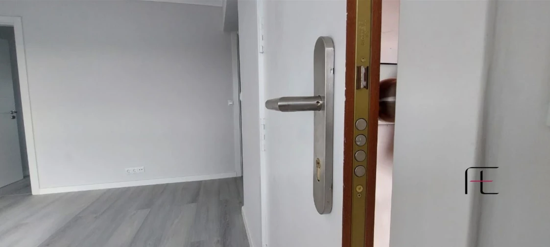 Apartamento T2 para Venda em Pontinha e Famões Foto 23