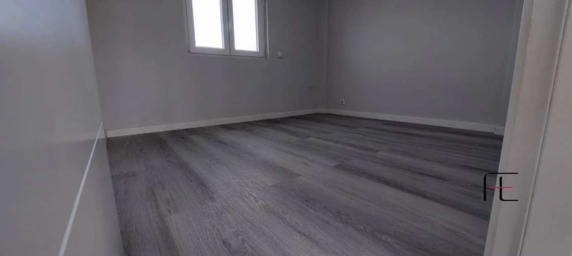 Apartamento T2 para Venda em Pontinha e Famões Foto 16