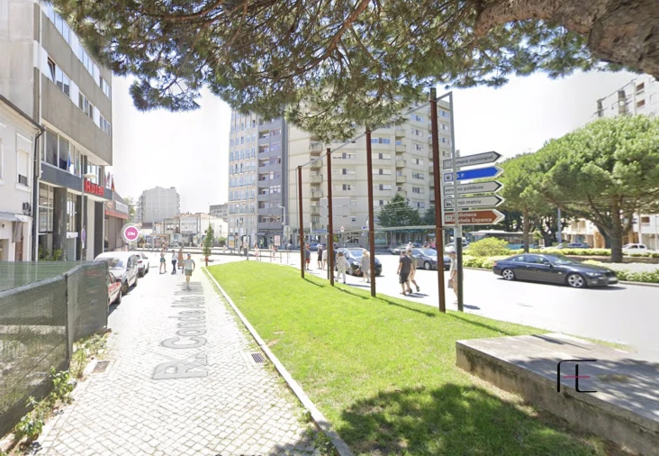 Loja para Venda em Matosinhos e Leça da Palmeira Foto 2