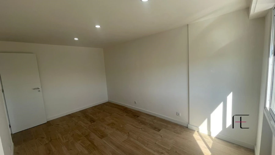 Apartamento T3 para Venda em Queluz e Belas Foto 8