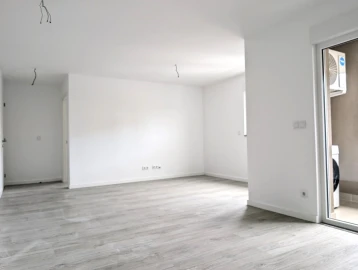 Apartamento T1 para Arrendamento em Aradas
