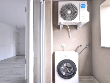 Apartamento T1 para Arrendamento em Aradas