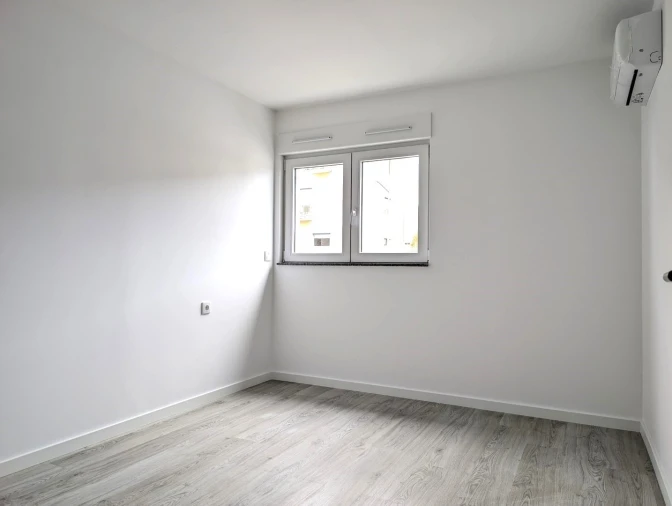 Apartamento T1 para Arrendamento em Aradas Foto 10