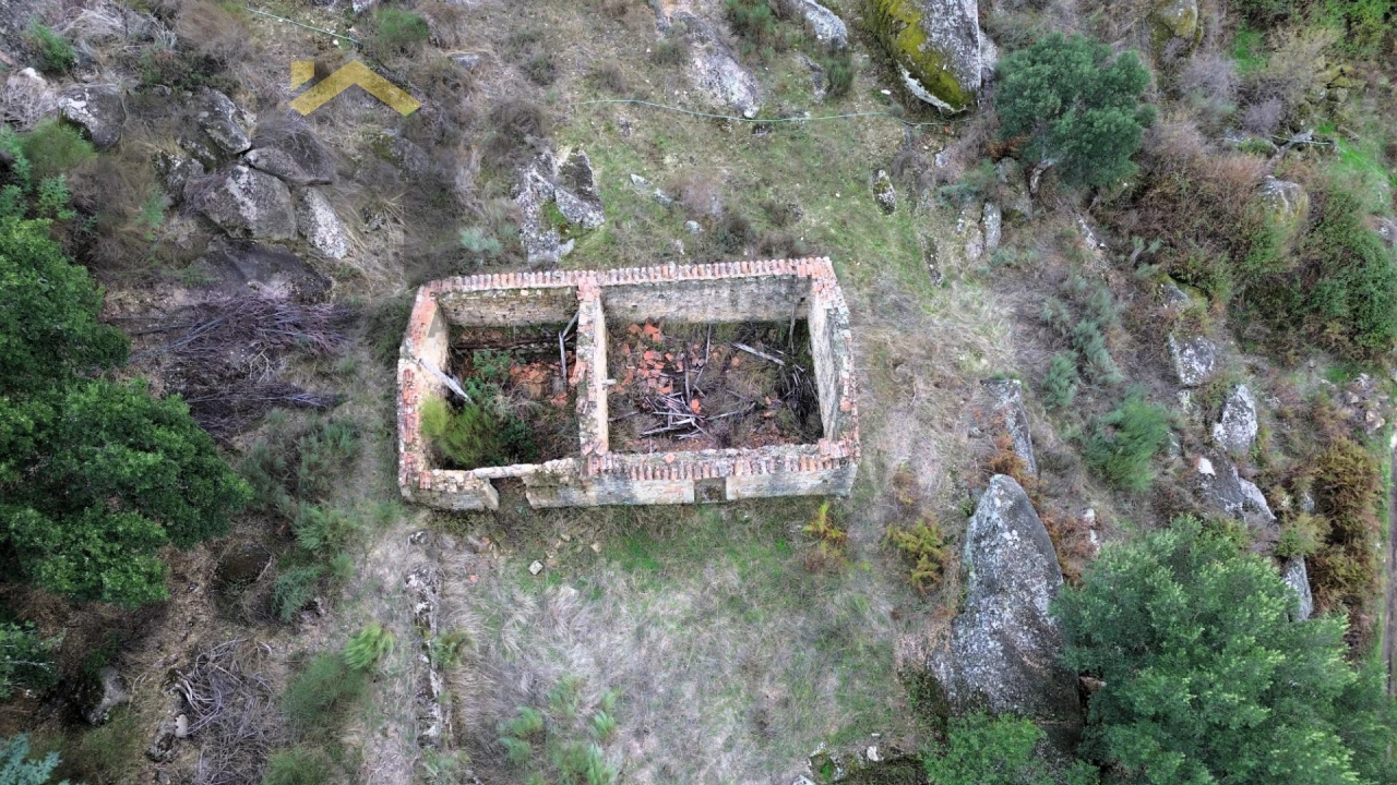 Quinta T0 para Venda em Póvoa de Rio de Moinhos e Cafede Foto 3