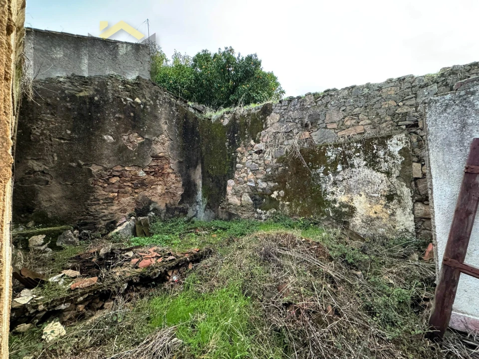 Moradia T1 para Venda em Salgueiro do Campo Foto 5