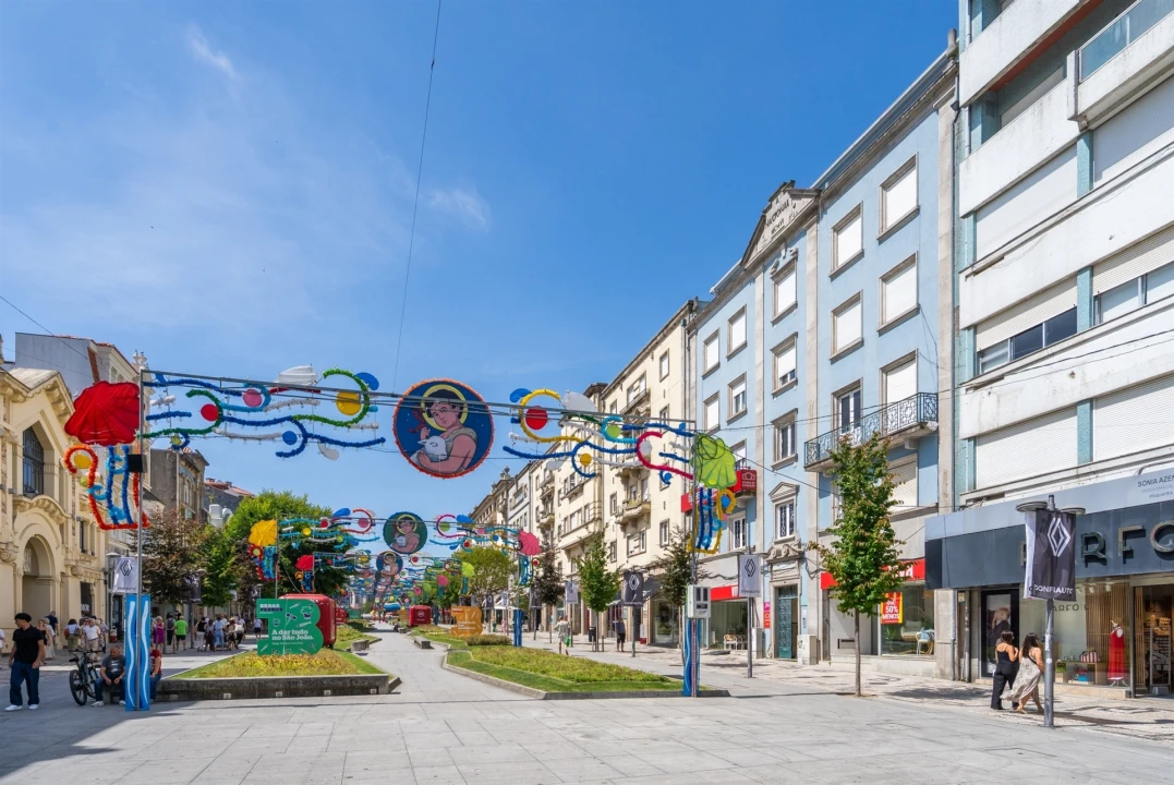 Apartamento T0 para Arrendamento férias em Braga (São José de São Lázaro e São João do Souto) Foto 17