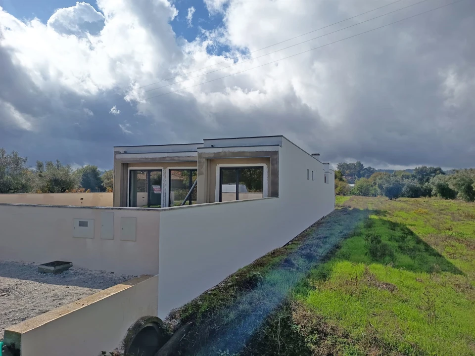 Moradia T3 para Venda em Mortágua, Vale de Remígio, Cortegaça e Almaça Foto 13