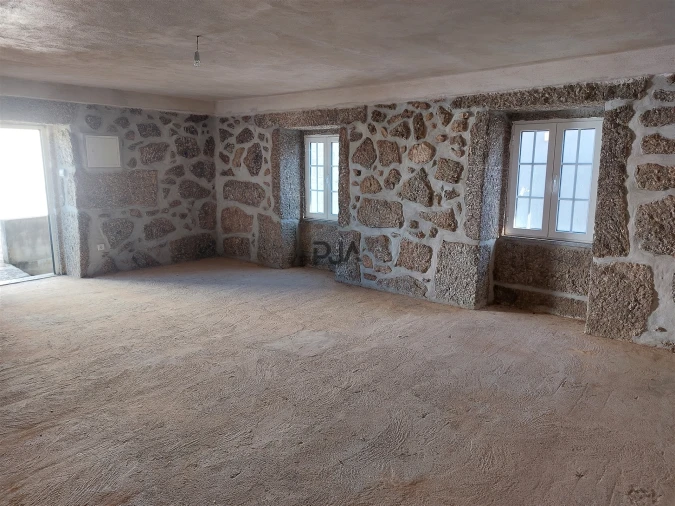 Moradia T2 para Venda em Algodres Foto 7