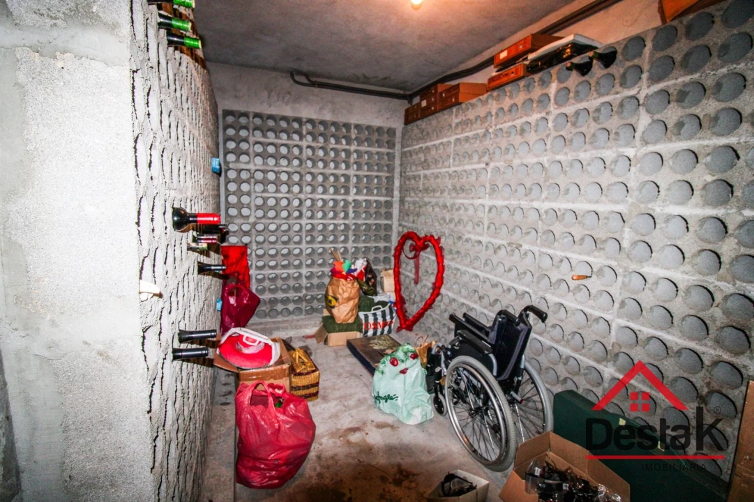 Moradia T6 para Venda em Abraveses Foto 32