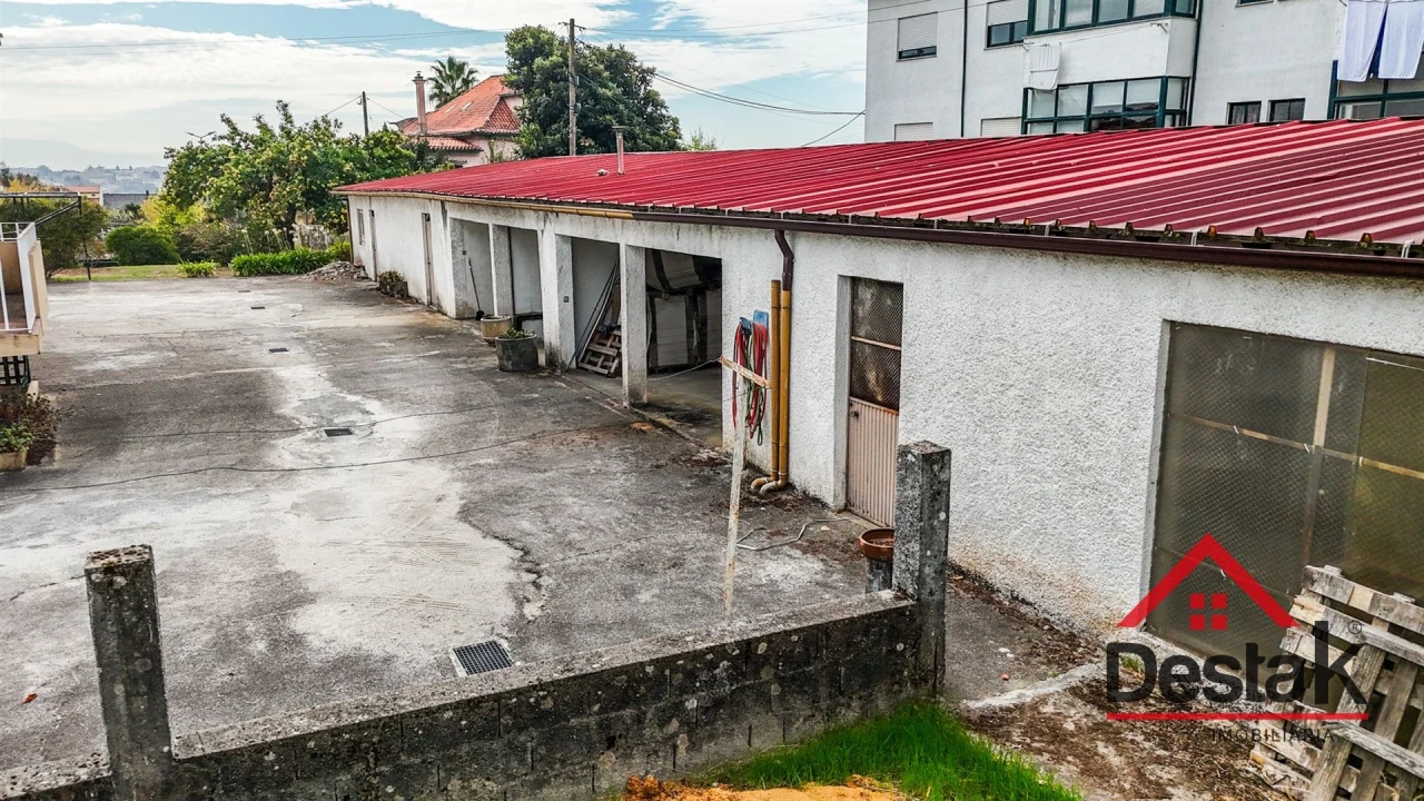 Moradia T6 para Venda em Abraveses Foto 40