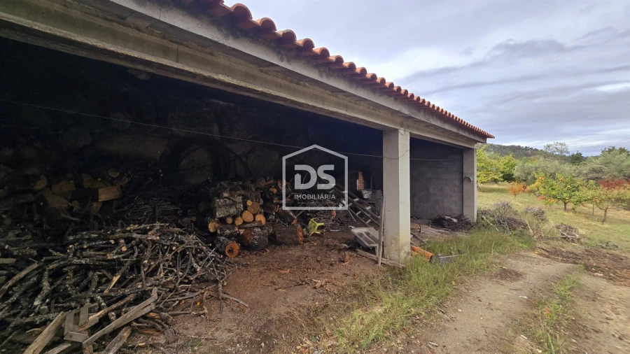 Quinta T3 para Venda em Mizarela, Pêro Soares e Vila Soeiro Foto 35