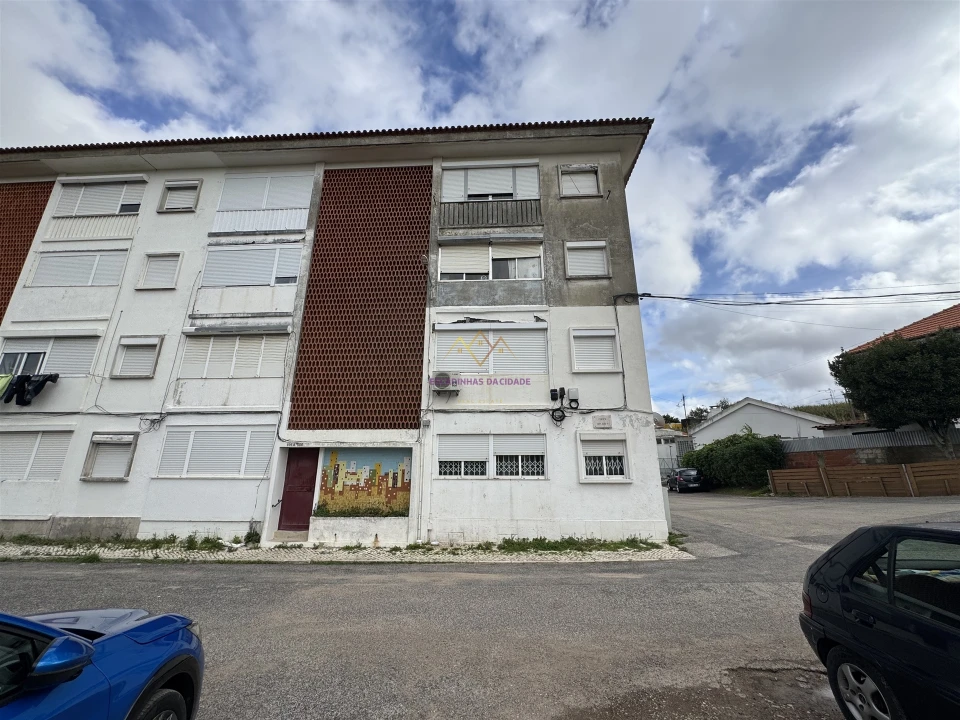 Apartamento T2 para Venda em Pontinha e Famões Foto 28