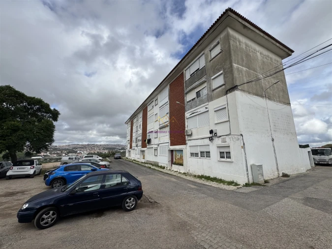 Apartamento T2 para Venda em Pontinha e Famões Foto 26