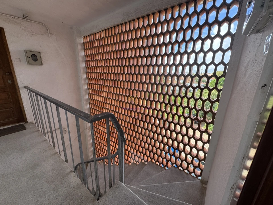 Apartamento T2 para Venda em Pontinha e Famões Foto 23